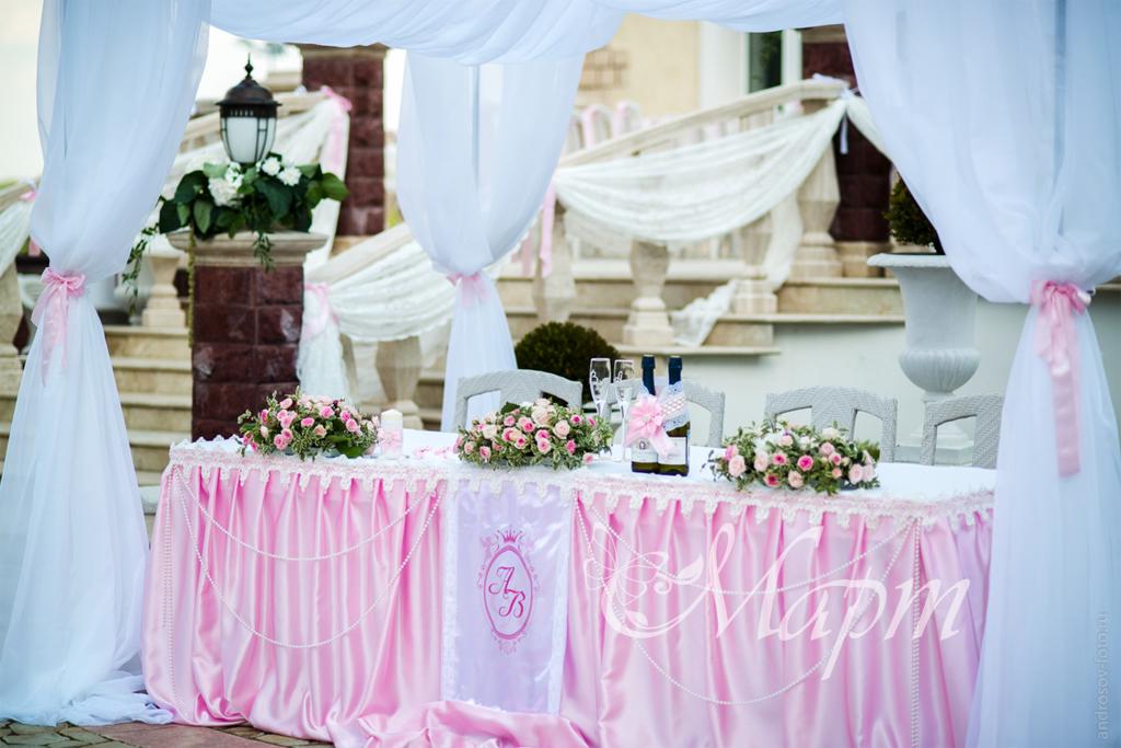 Пастельно-розовое  оформление парк-отель Грумант
